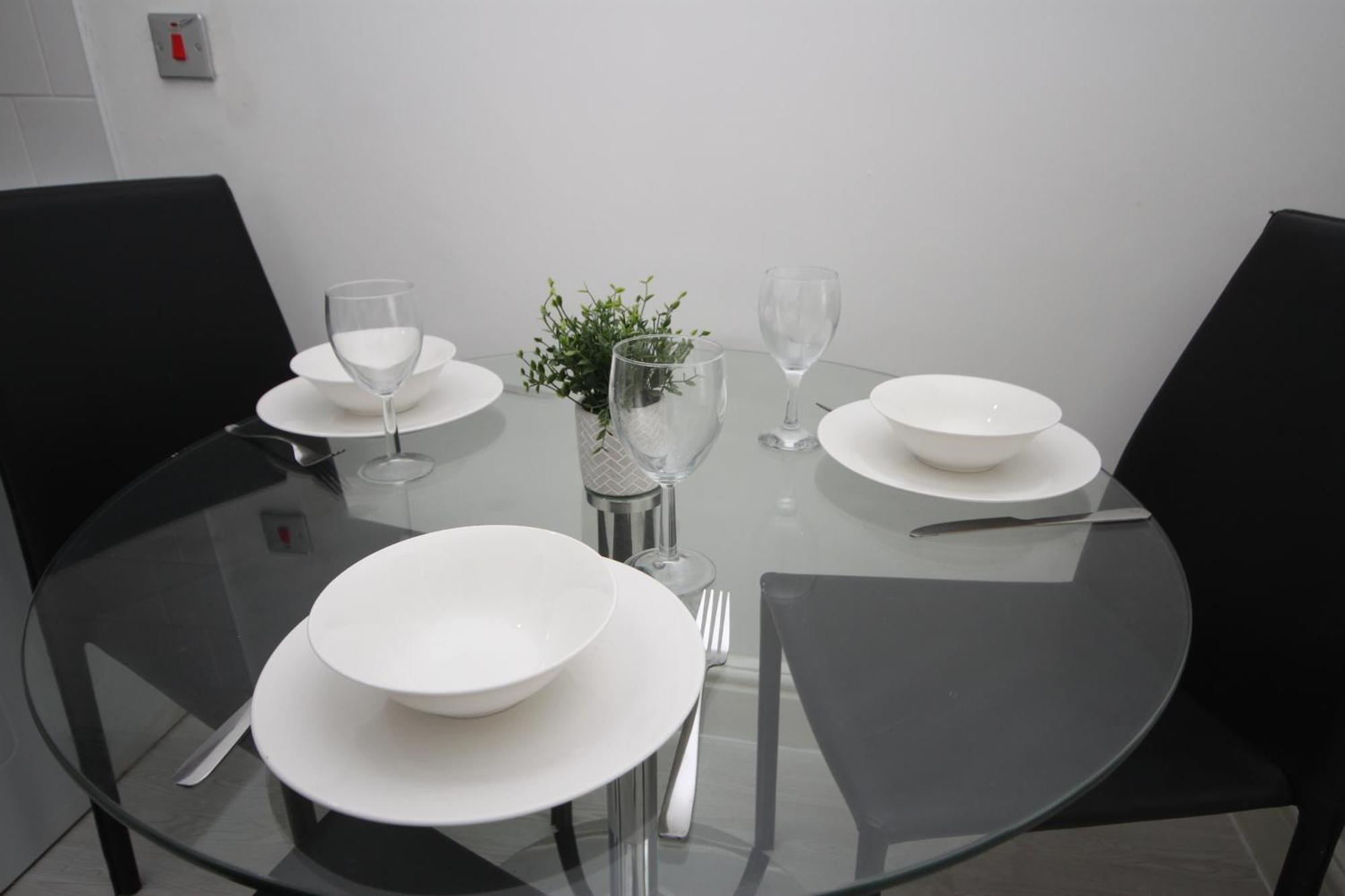 Barton Beachside Apartments: Modern Coastal Retreat * Blackpool