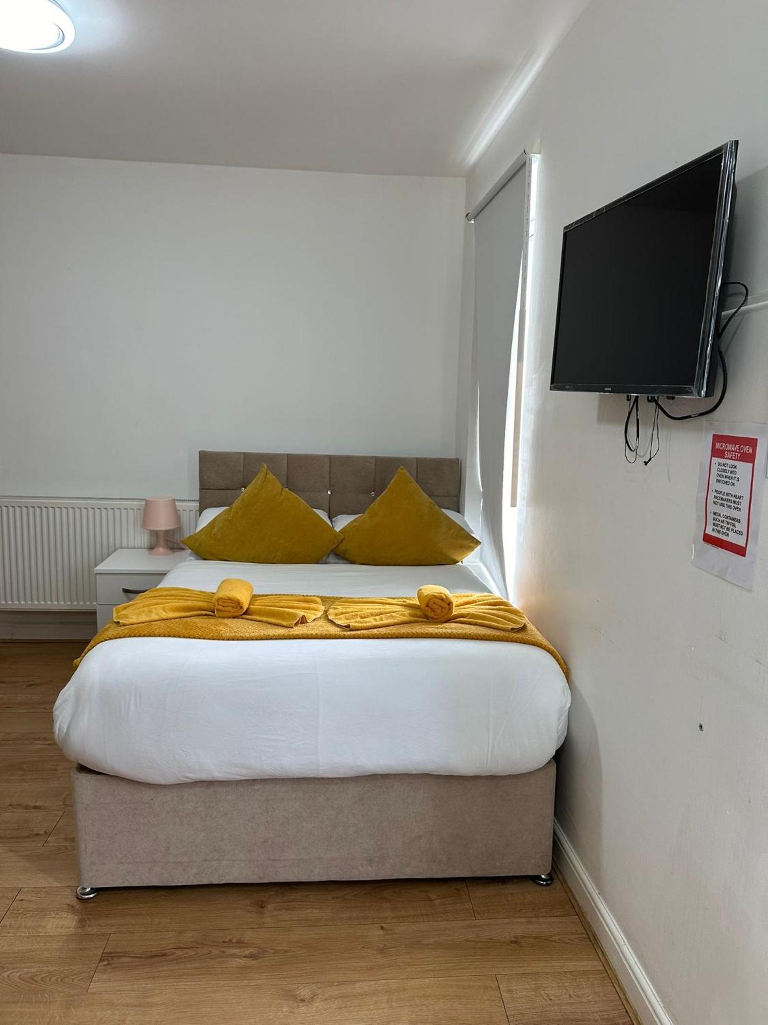 Ariana House Hotel-families And Couples Only * Blackpool