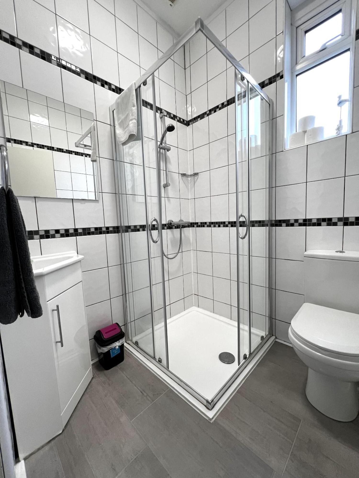 Cove Guest house Blackpool