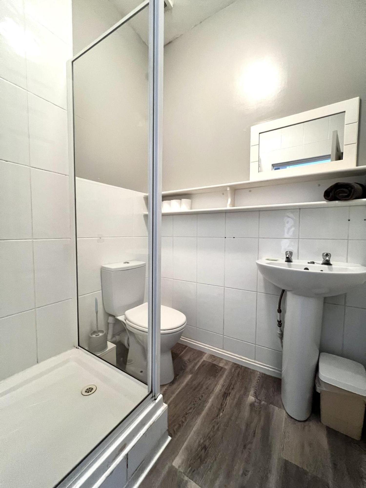 Cove Guest house Blackpool
