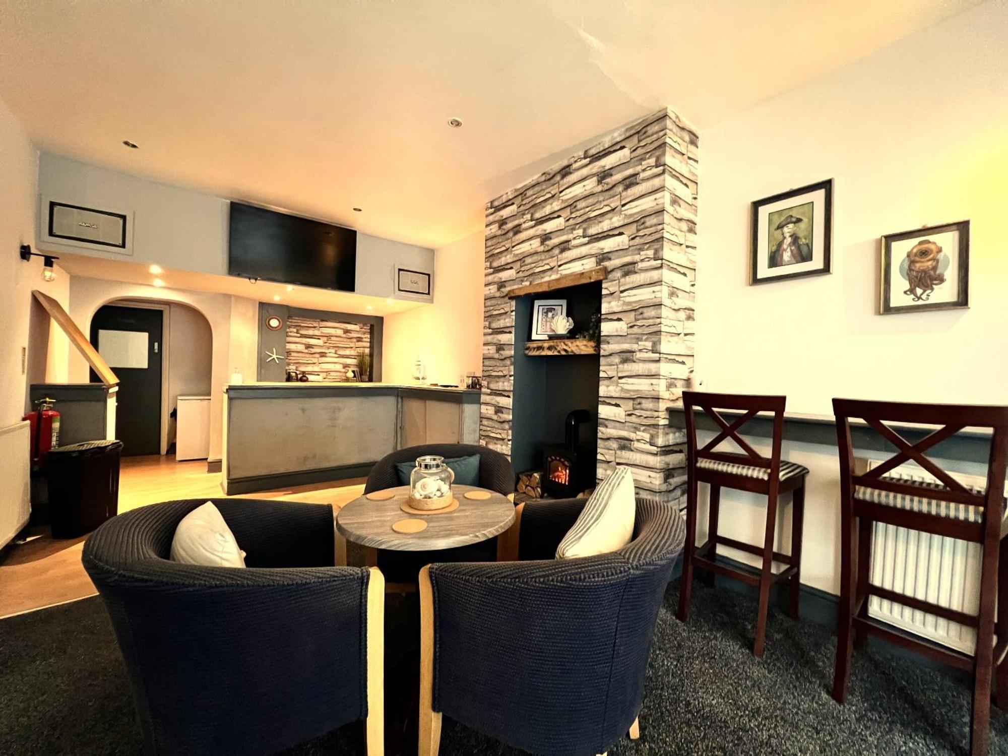 Cove Guest house 3*