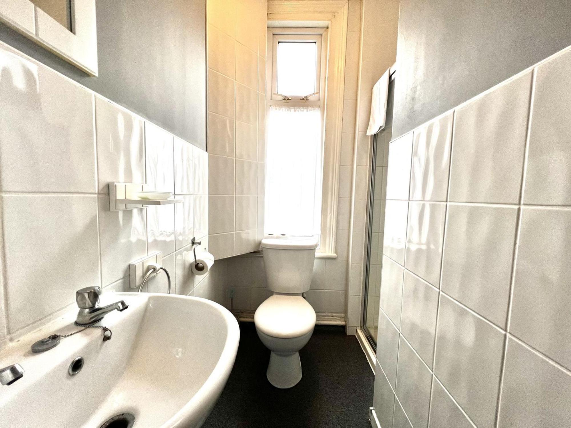 Cove Guest house 3*