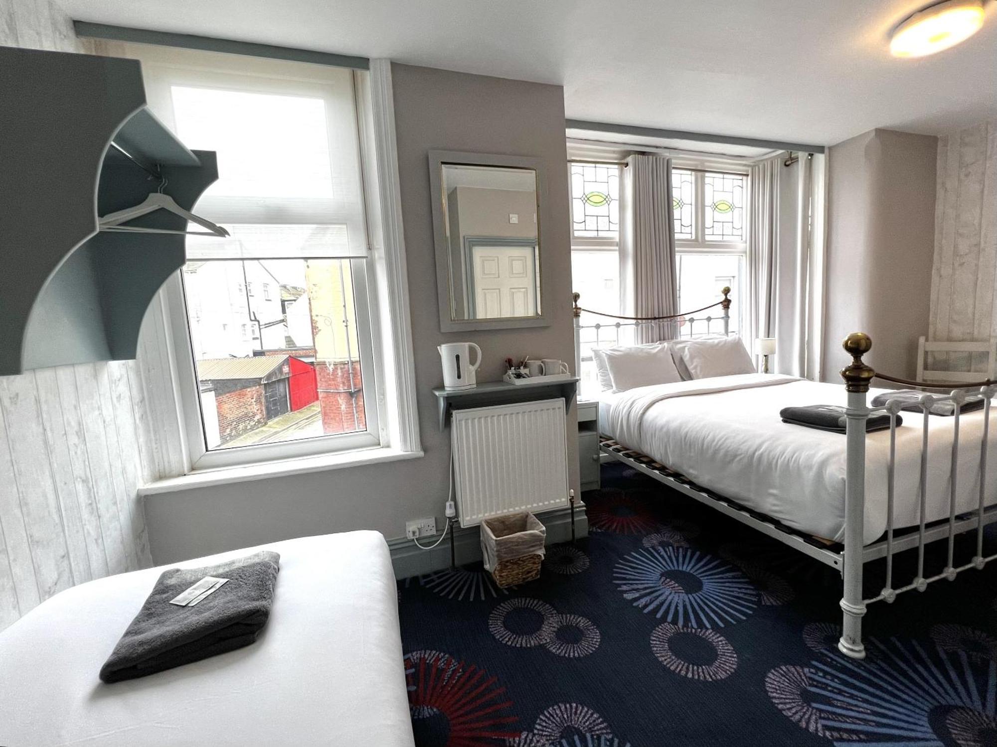 Cove Guest house 3*
