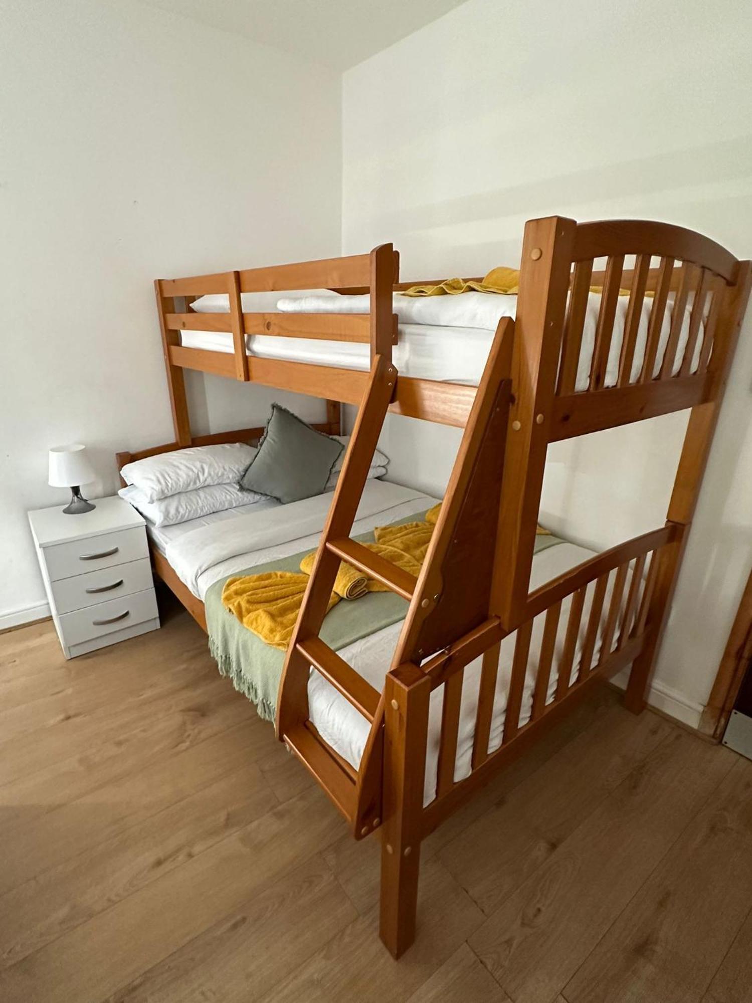 Ariana House Hotel-families And Couples Only Guest house Blackpool