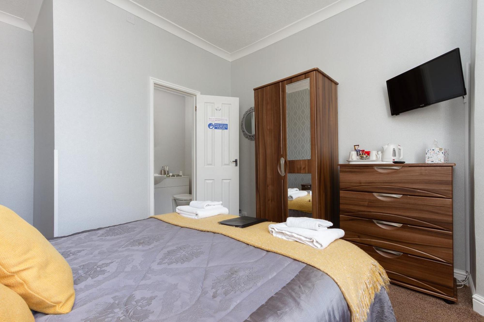 The Almeria 3* Blackpool