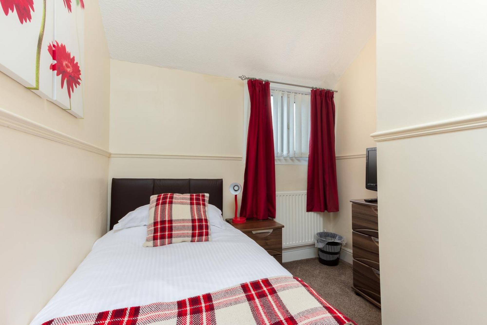 The Almeria Bed & Breakfast Blackpool