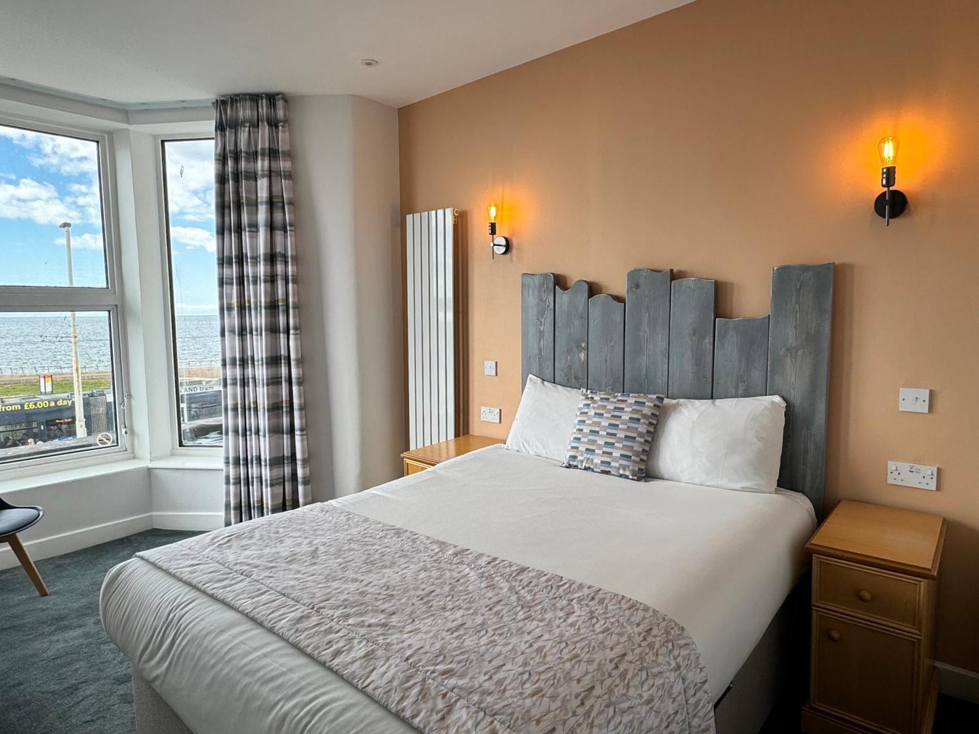 Craig-y-don Hotel 3*