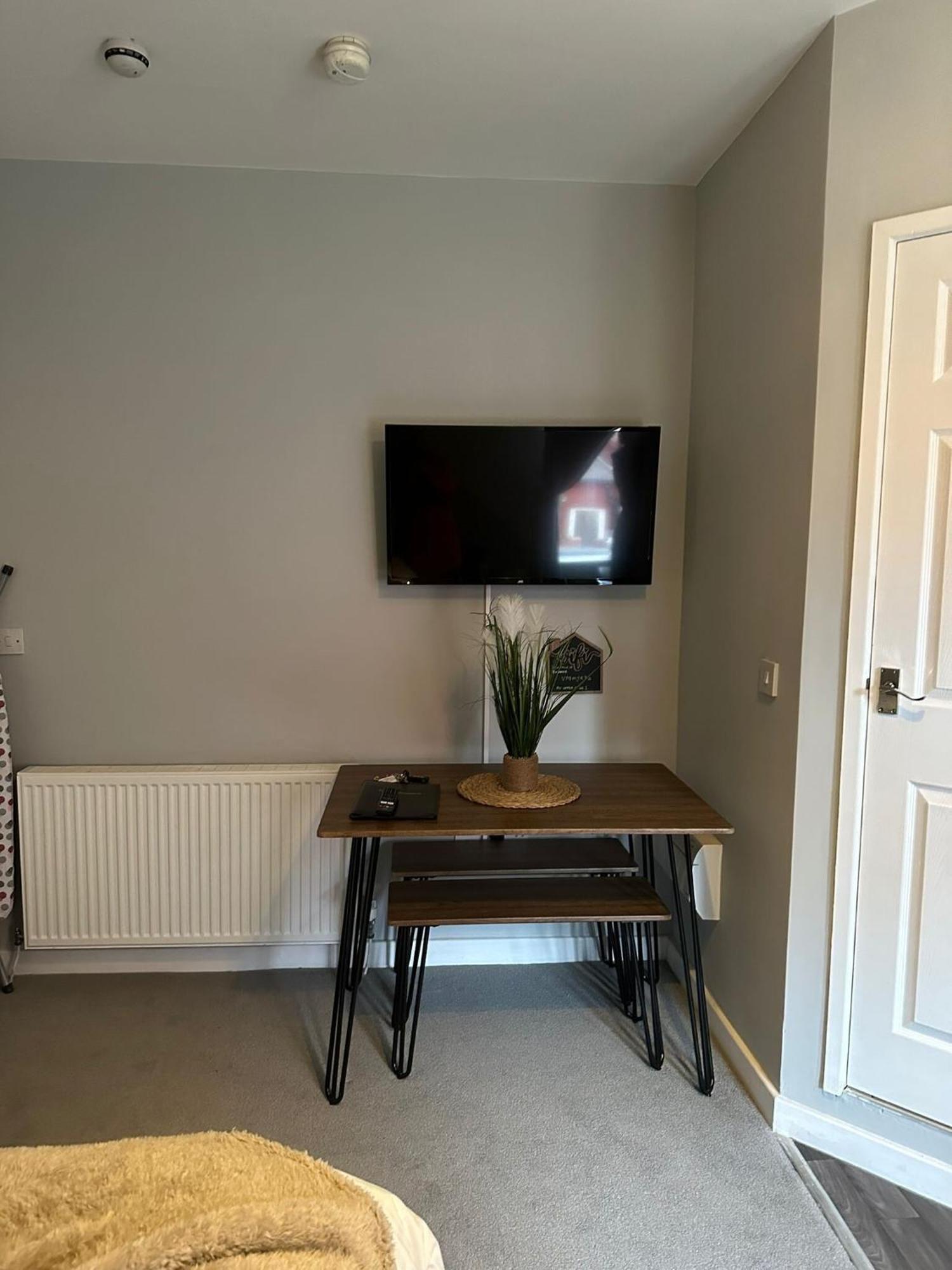 Abode - Vance Road Star House Apartment