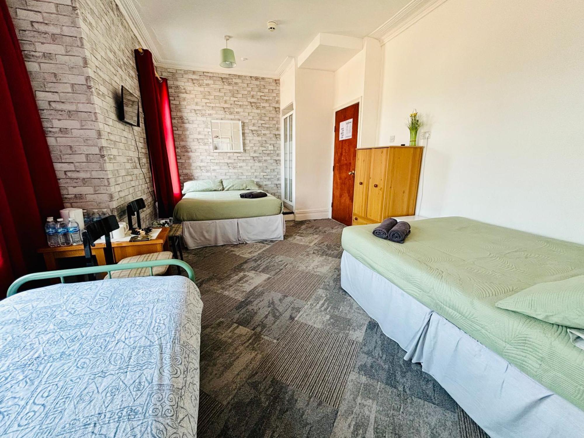 Leatham Park Guest house Blackpool
