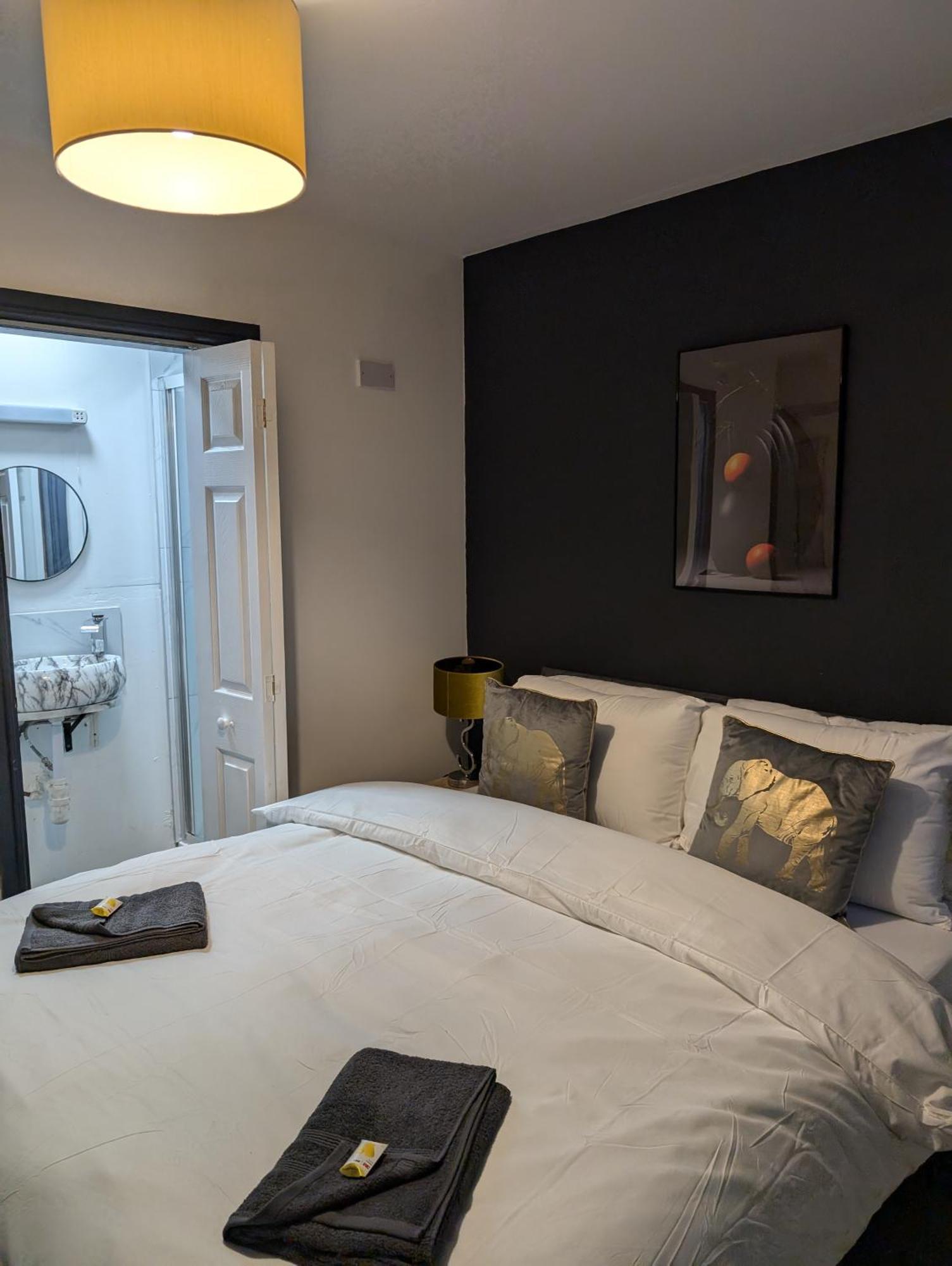 Blok 3 -jacuzzi Suites, & Ensuite Aparthotel