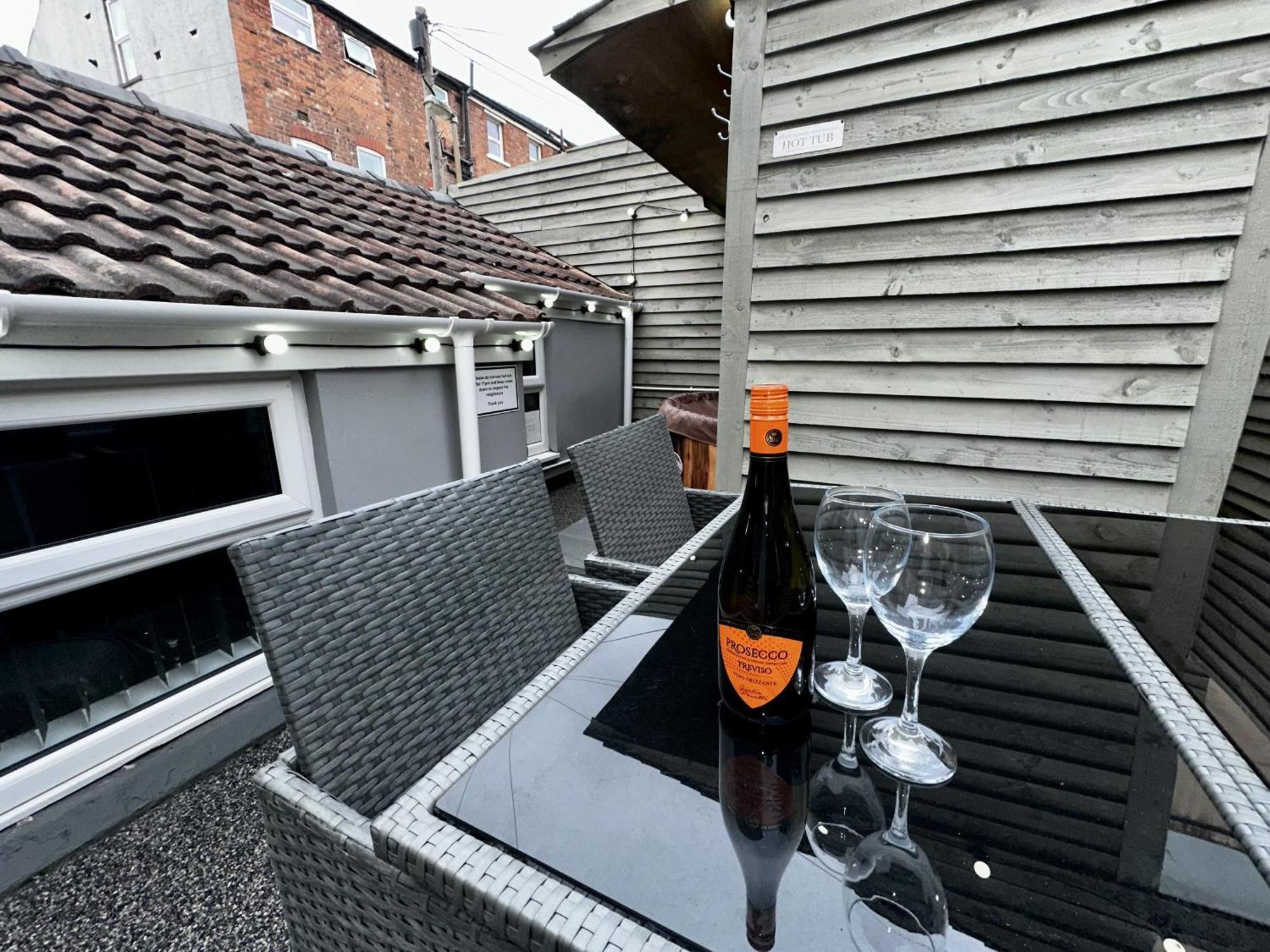 Luxury Hottub & Jacuzzi Blackpool