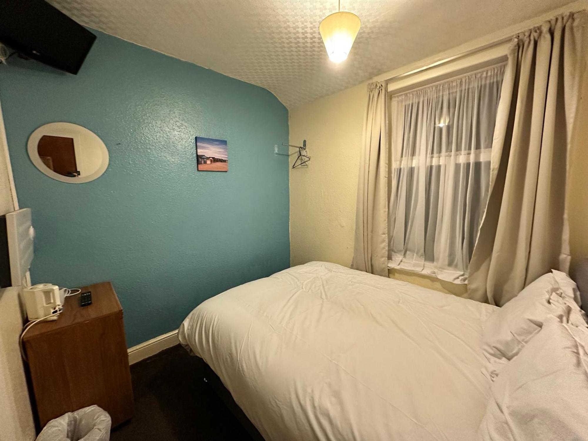 Alondra Bed & Breakfast Blackpool