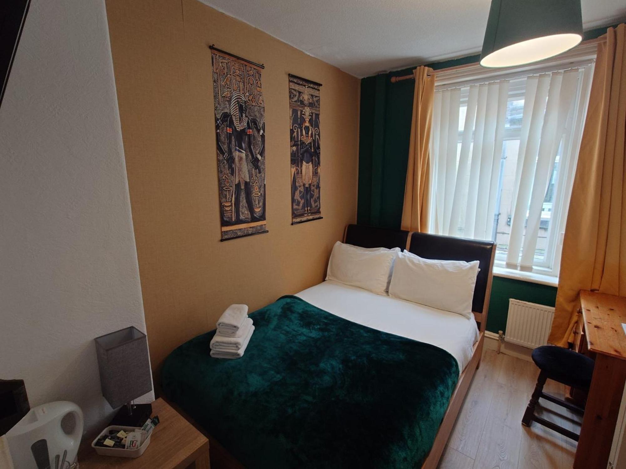 Guest house Harriette's *