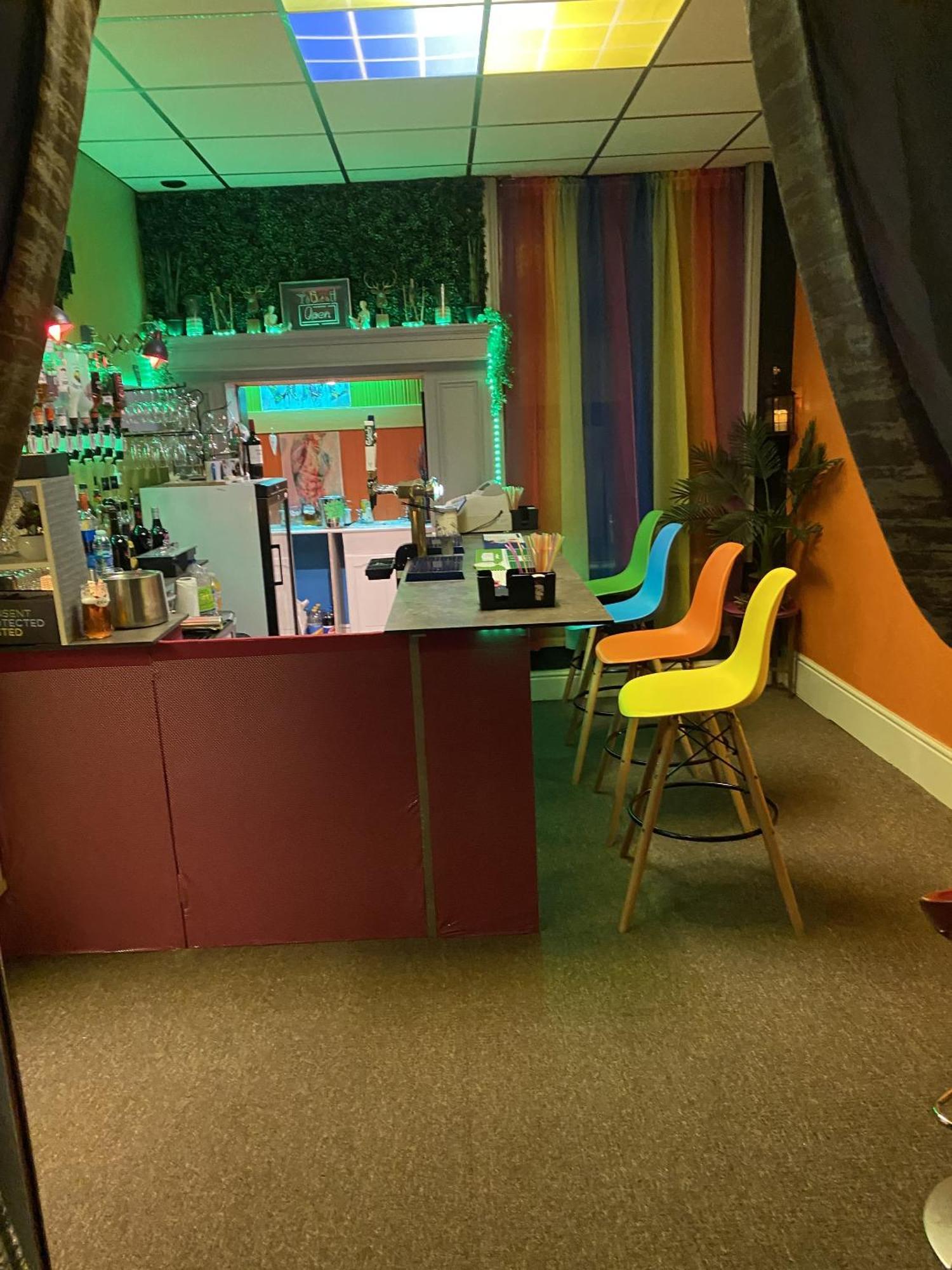 Evanescent Bar And * Blackpool