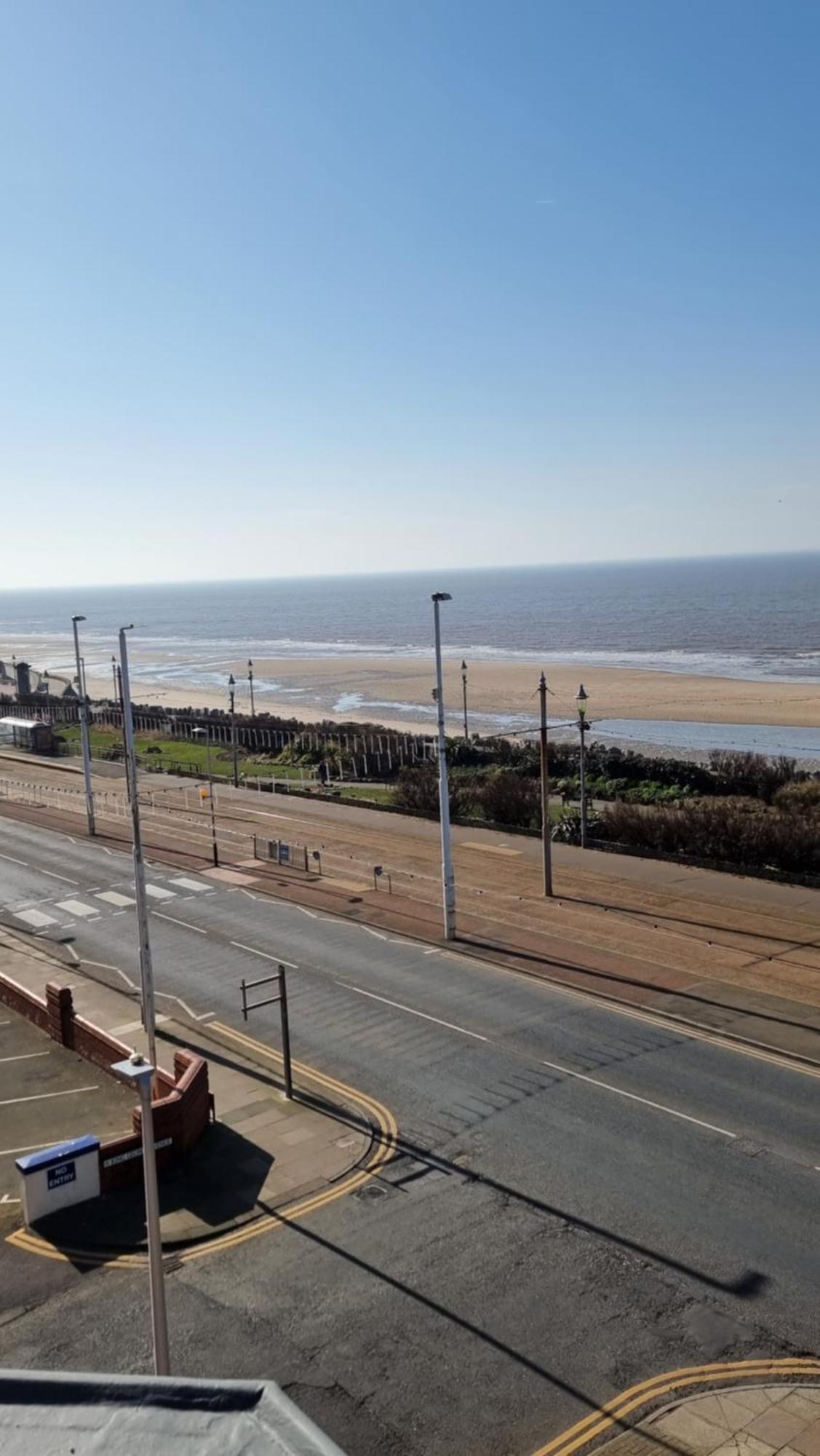 Granada Apartments Berkeley * Blackpool