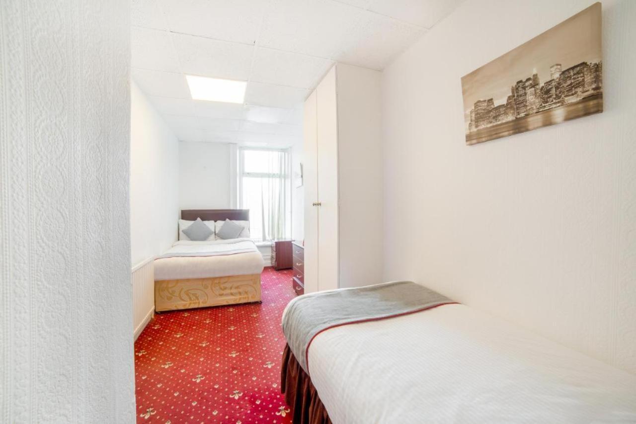 The Golden Cheval Hotel-revised 3* Blackpool