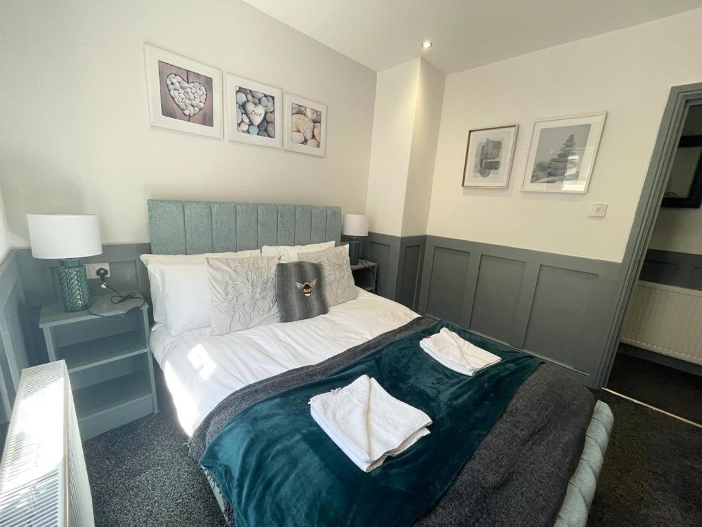 Holiday home Full Private House Sleeping 26 Blackpool