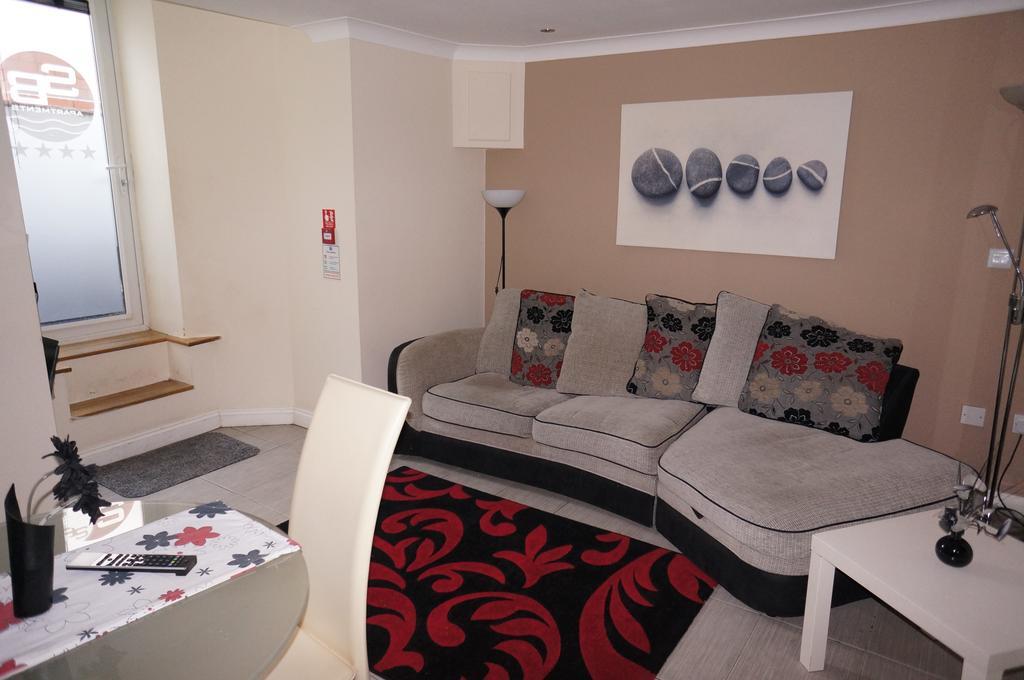 Apartment South *