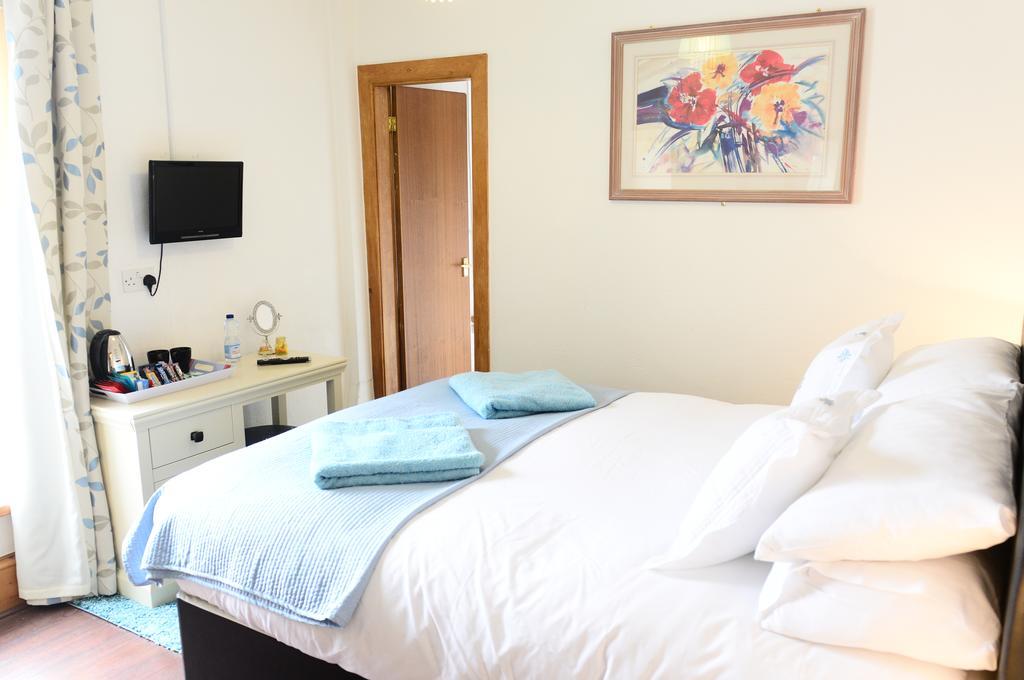 Sutton Park Guest house 3*