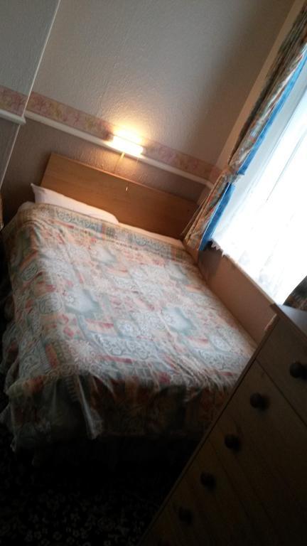 Walford 2* Blackpool