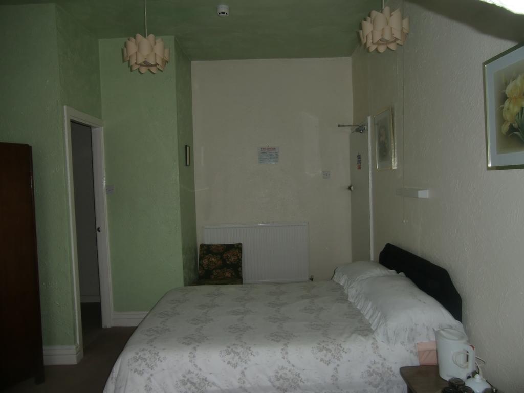 Hotel St Ives Blackpool