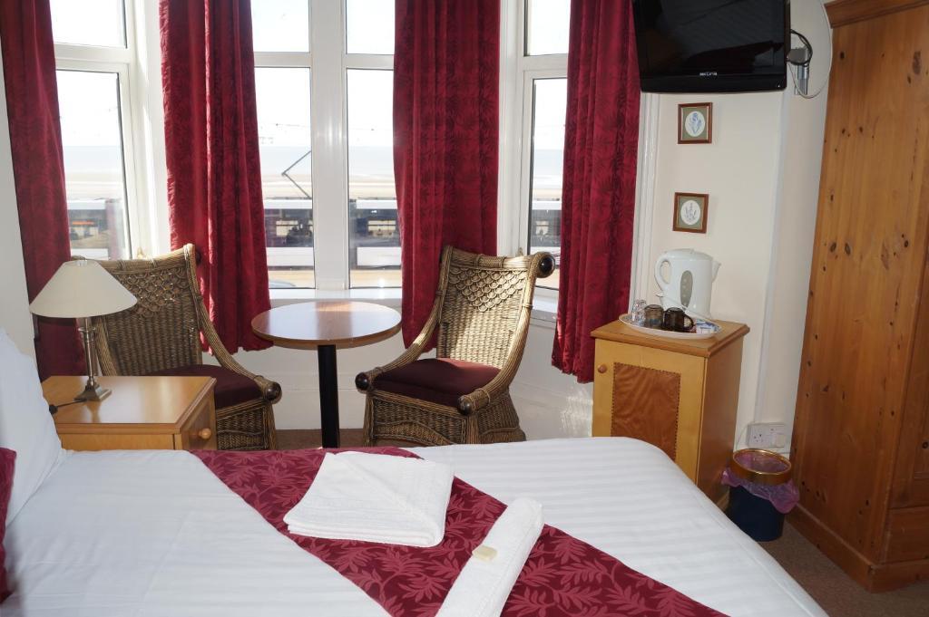 Hotel Gainsborough And Bar