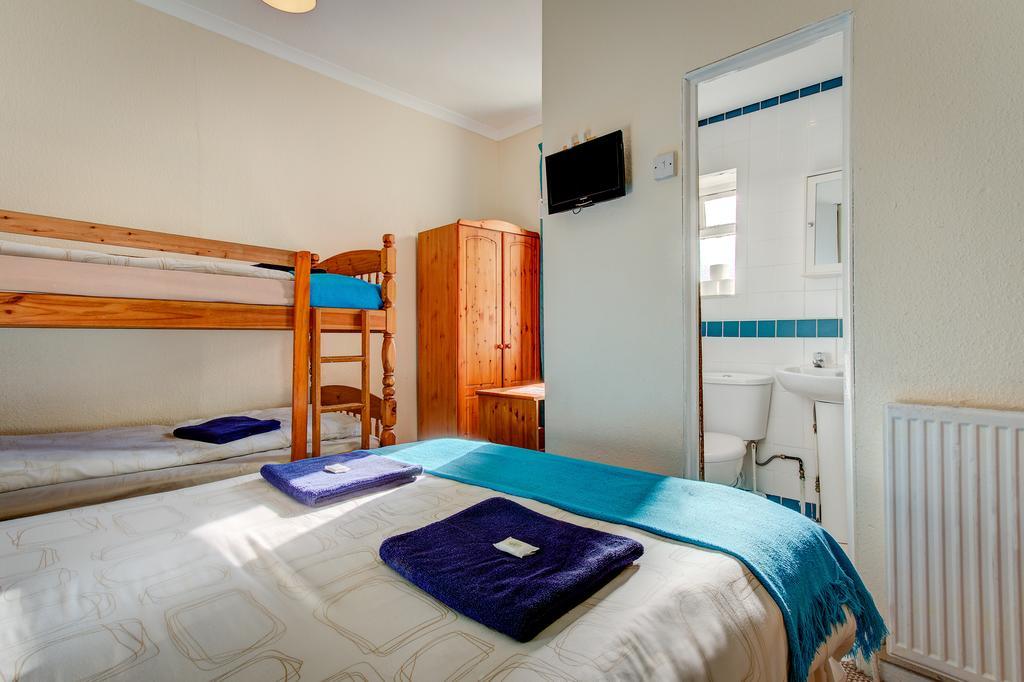 The Farnborough Hotel 3*