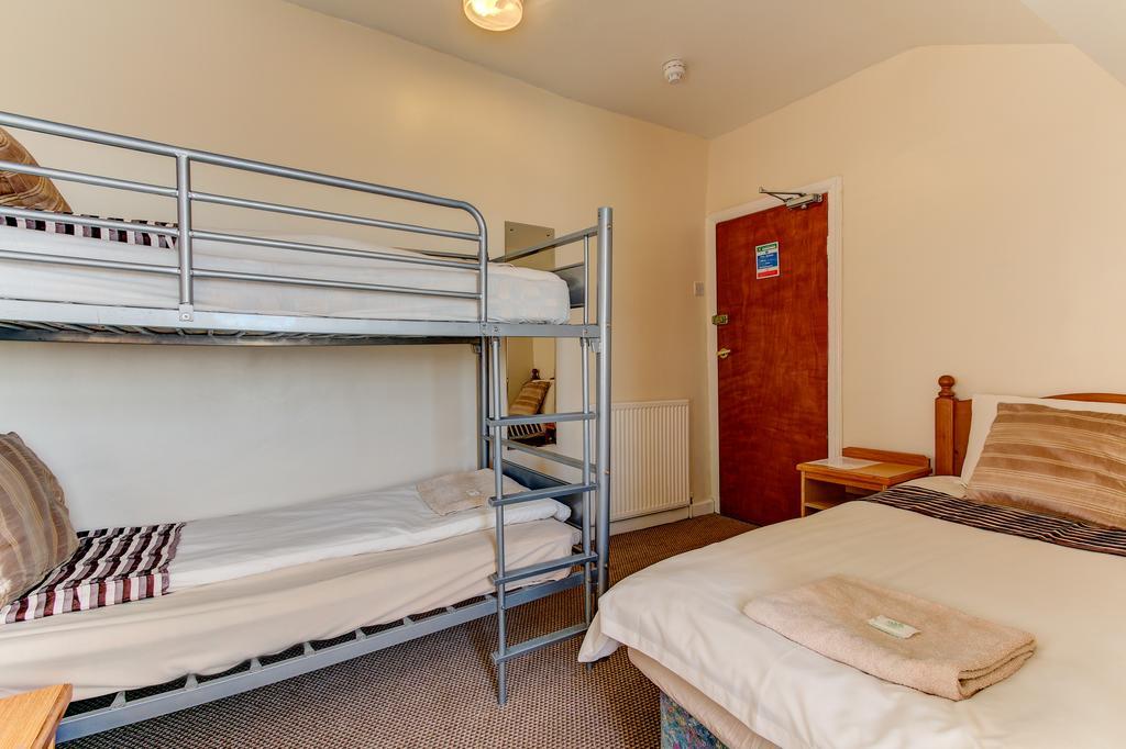 The Farnborough Hotel 3*