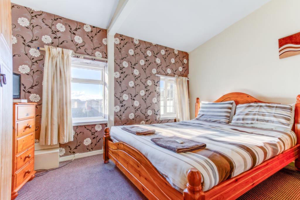 Hotel The Farnborough Blackpool