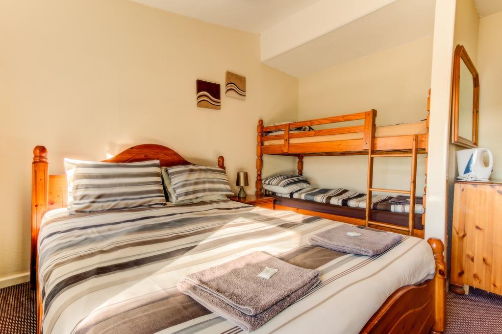 The Farnborough 3* Blackpool