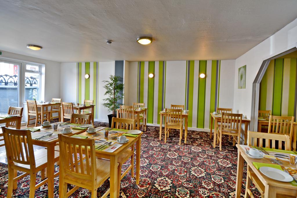 4 Star Phildene 4* Blackpool
