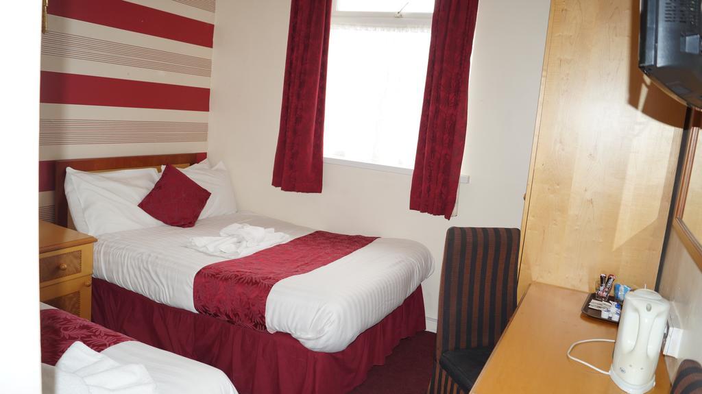 Gainsborough And Bar 3* Blackpool