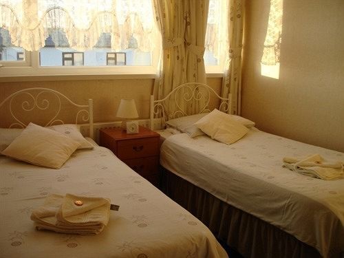 The Sandalwood - Couples Only Bed & Breakfast