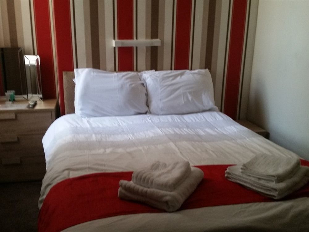 Bed & Breakfast Rayners Blackpool