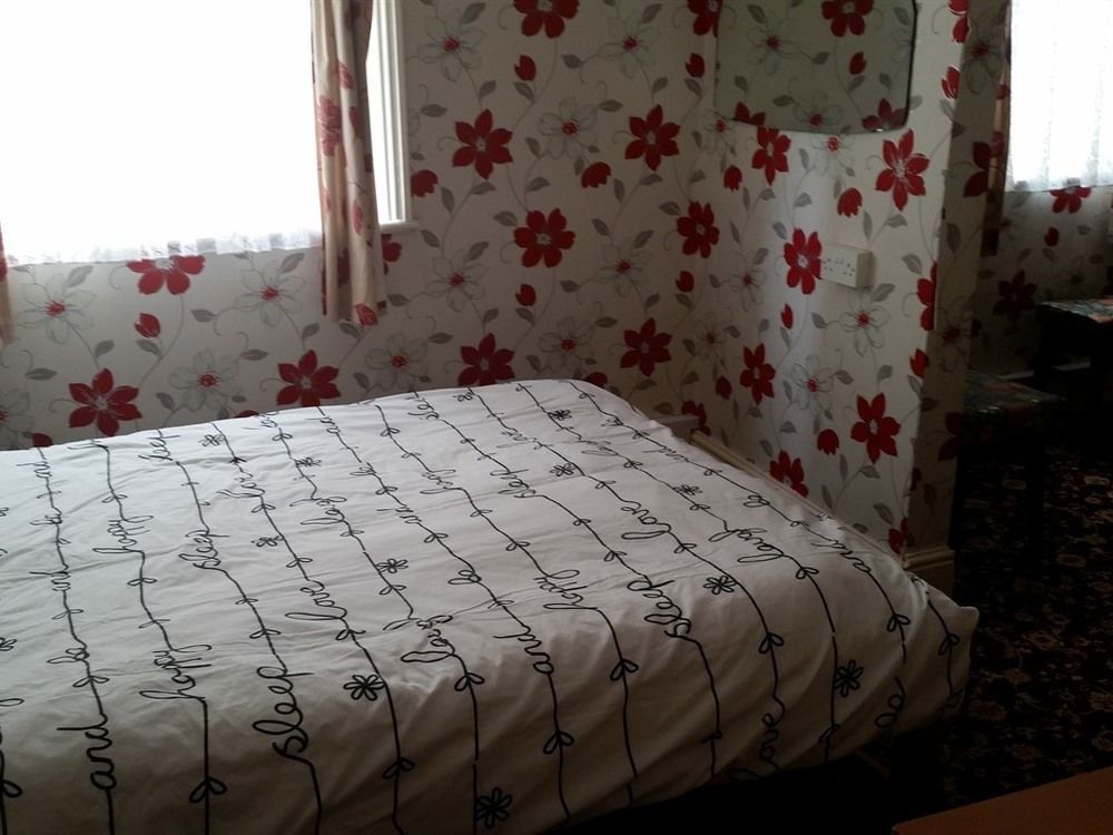 Bed & Breakfast Rayners 3*