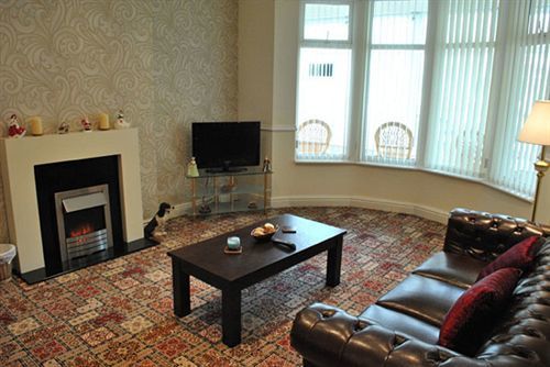 Surrey House 4*