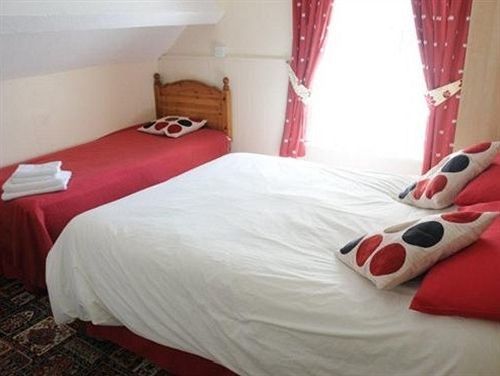 Eden House Bed & Breakfast