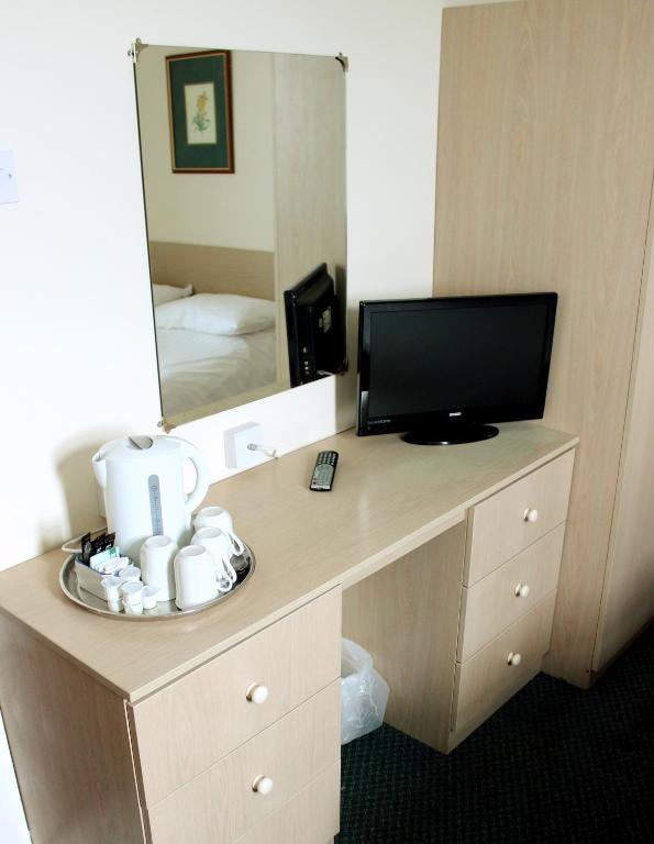 The Colwyn - Near Pleasure Hotel 2*