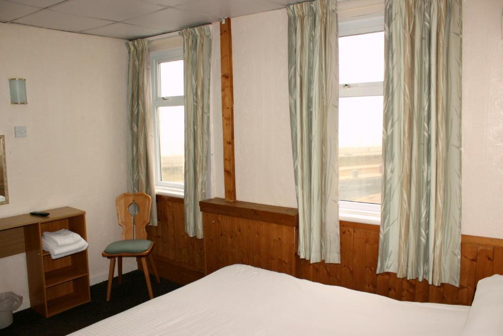 Hotel The Colwyn - Near Pleasure 2*