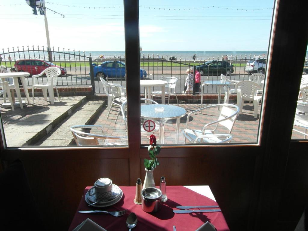 Hotel Gainsborough And Bar Blackpool