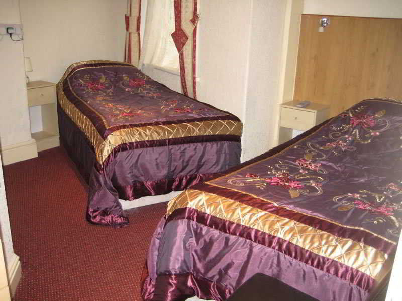 Cavendish 3* Blackpool