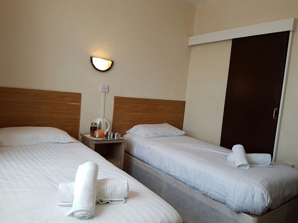 Hotel Aa 2*