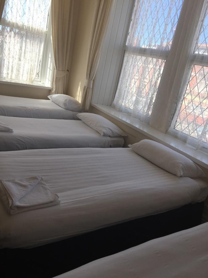 Hotel The Norwood For Groups-blackpool Party Weekends (adults Only)