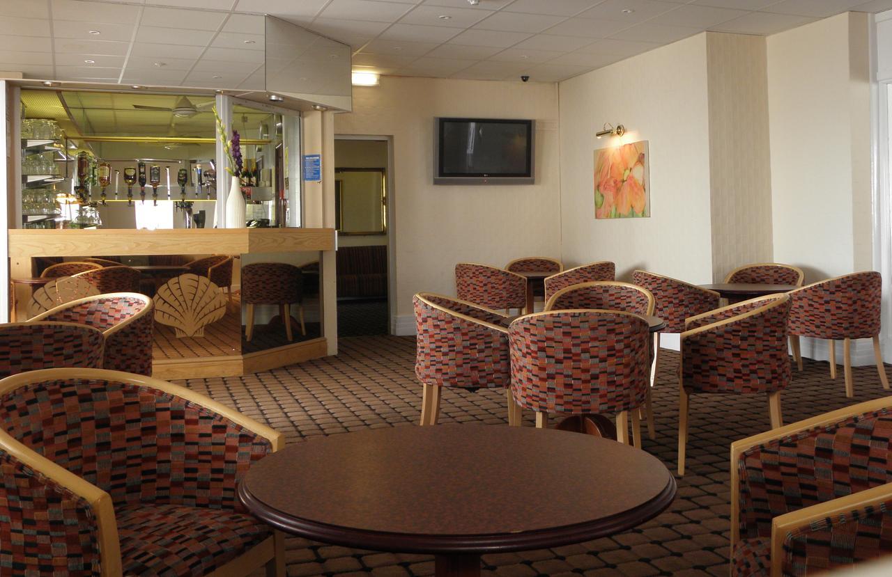Chequers Plaza Hotel