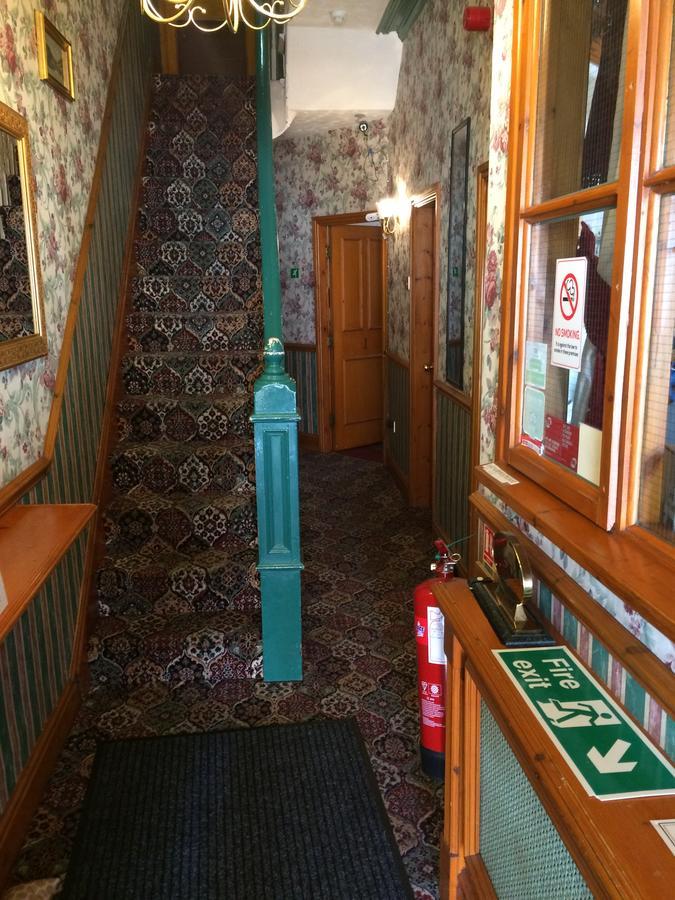 Bed & Breakfast Pine *