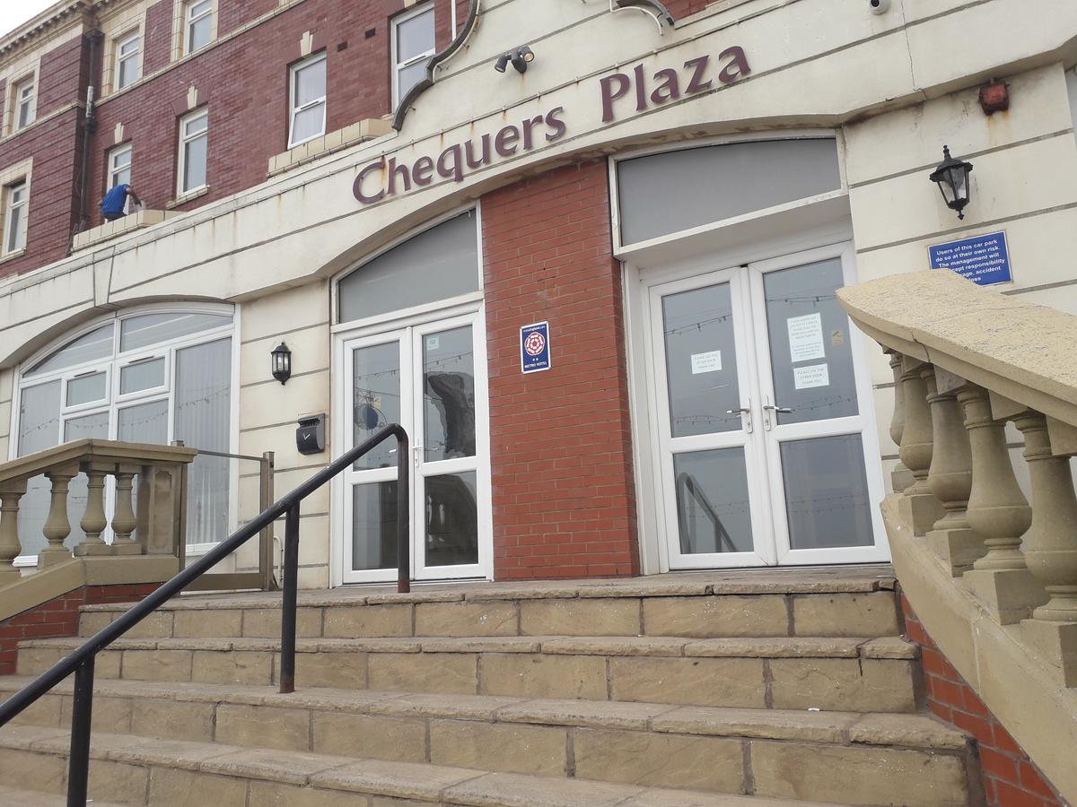 Chequers Plaza