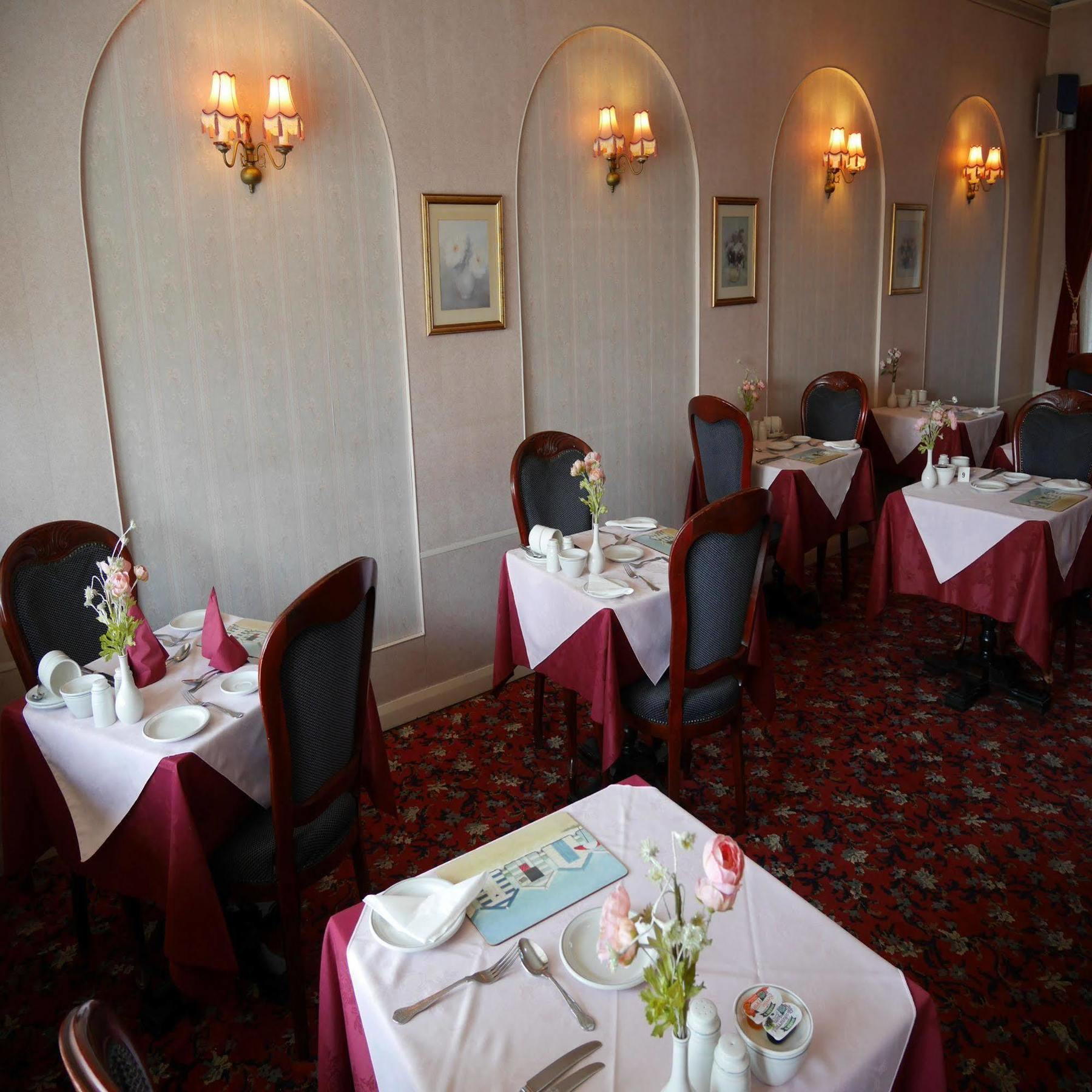 Pier Walk Hotel