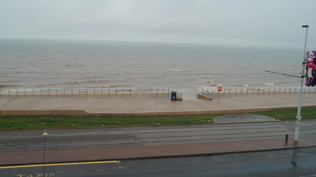 Gainsborough And Bar Blackpool