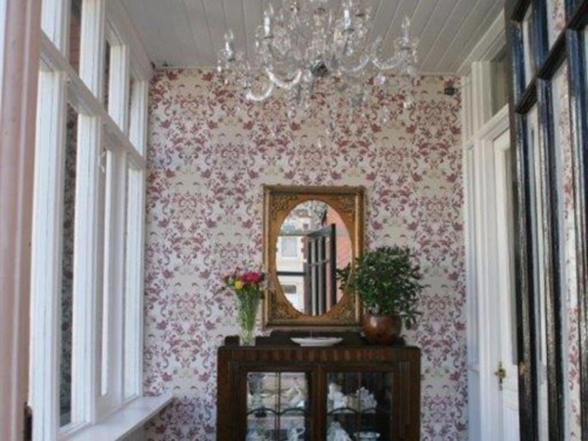 Bed & Breakfast Eden House 3*