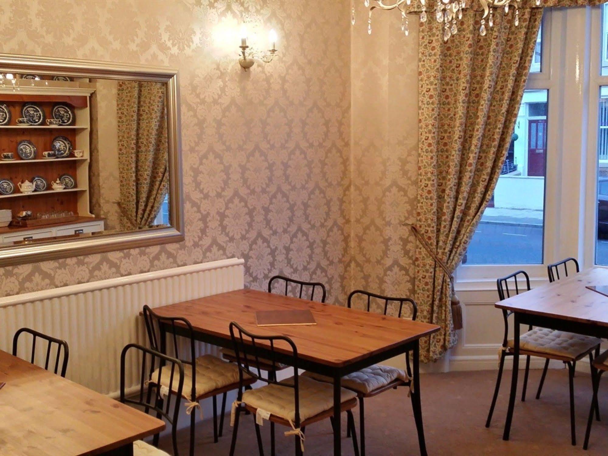 Bed & Breakfast Eden House